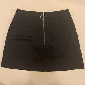 Volcom black skirt